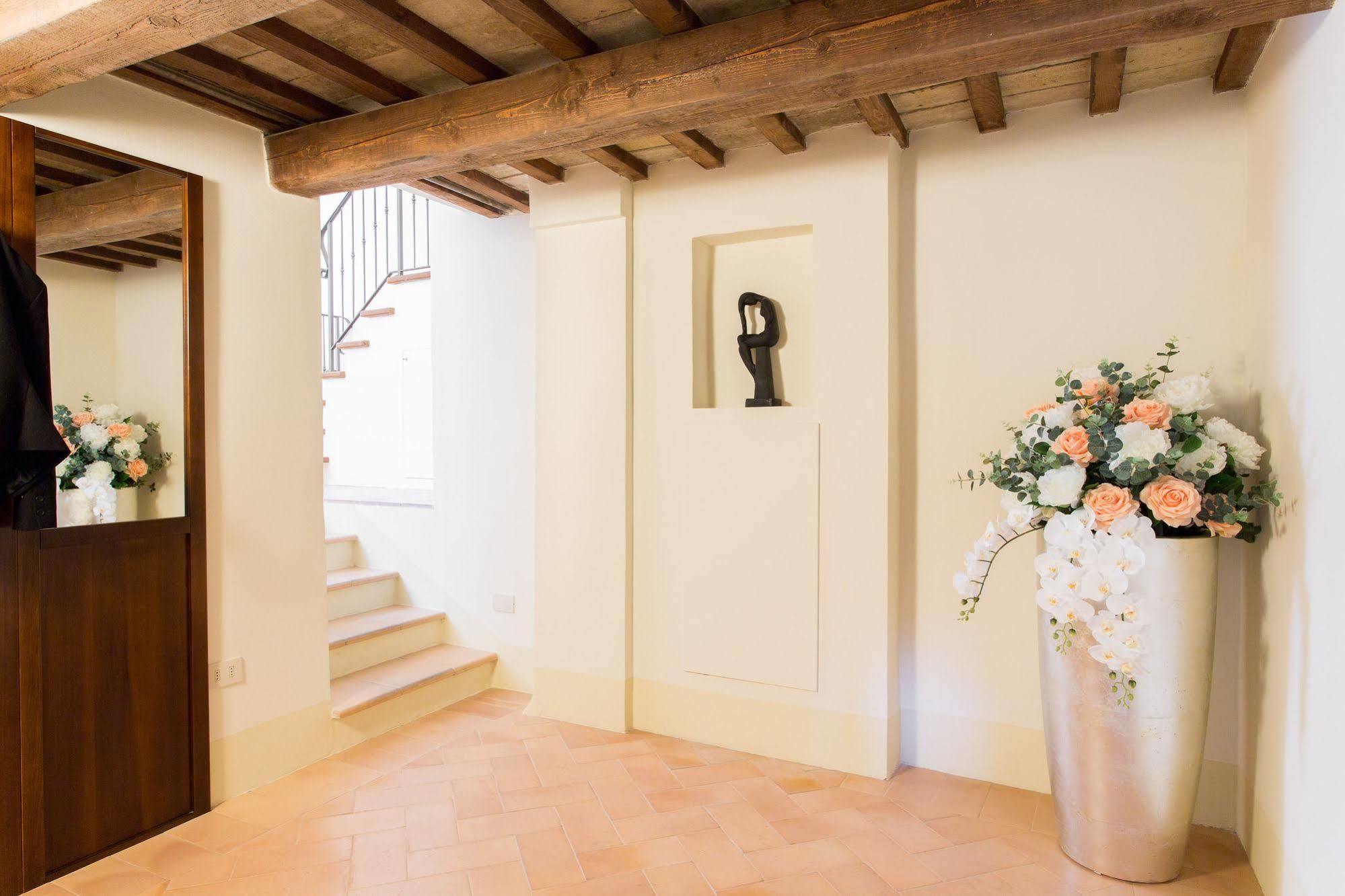 Palazzo Gentili Apartment San Severino Marche Ngoại thất bức ảnh