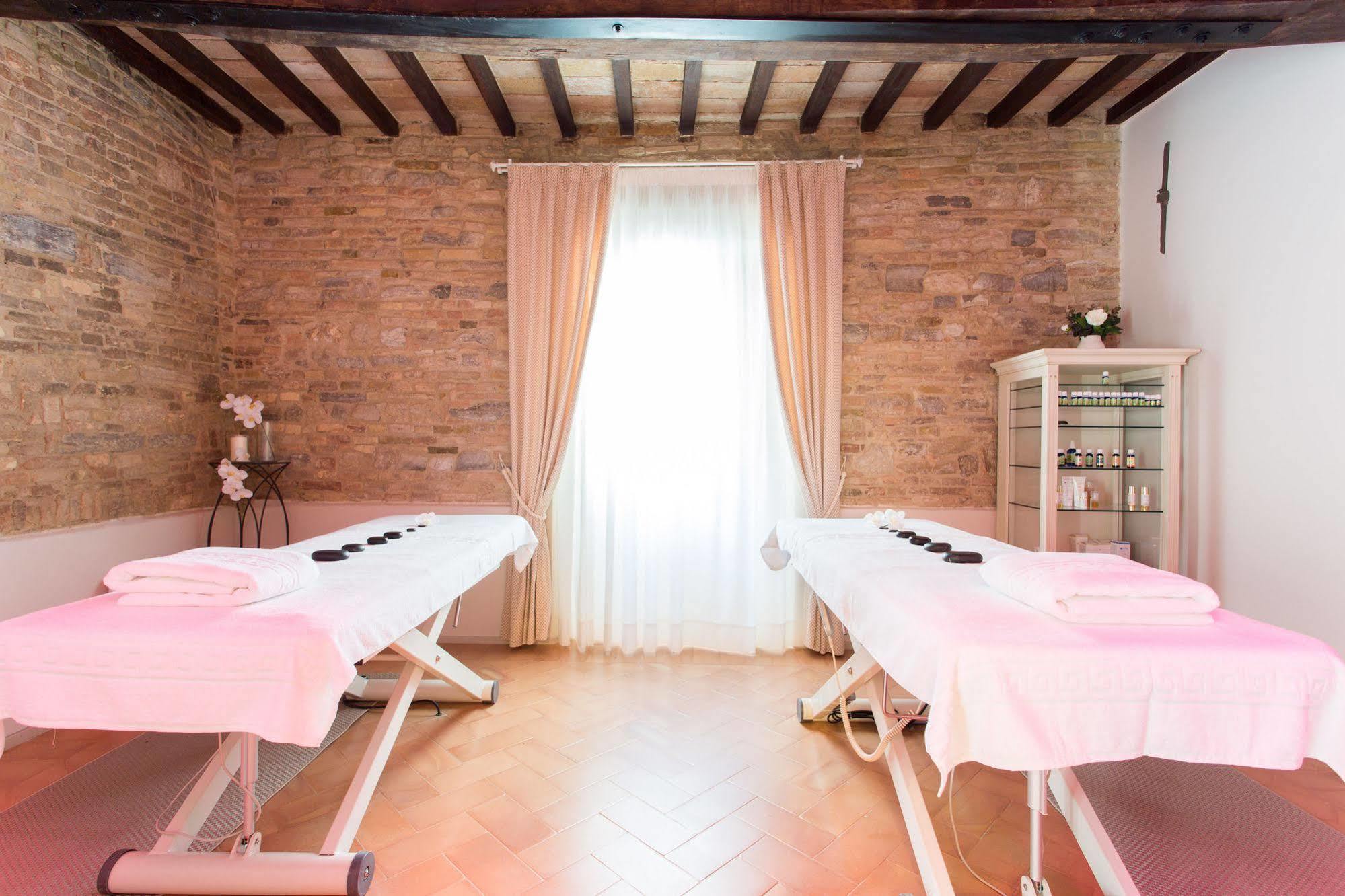 Palazzo Gentili Apartment San Severino Marche Ngoại thất bức ảnh